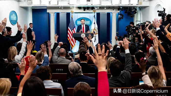 伊朗拖上阿曼想收费，埃斯珀警告：让两国控制海峡太危险